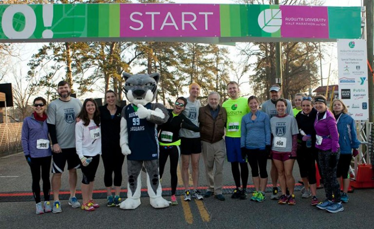 marathon runners