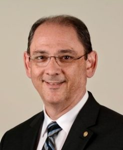 A photo of Dr. Kent Knoernschild