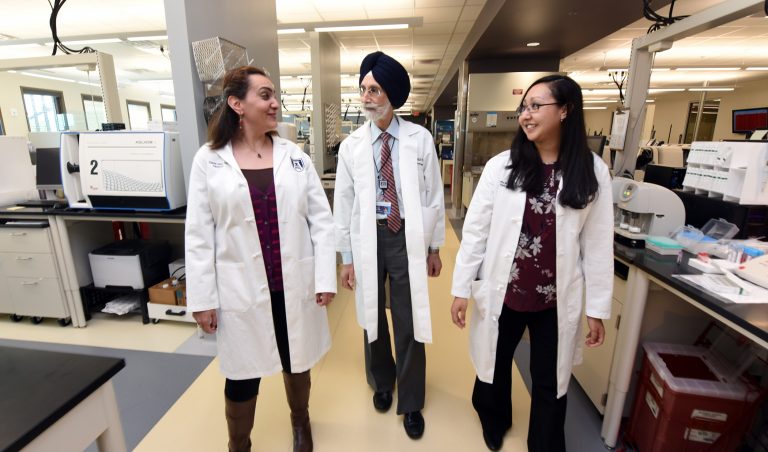 doctors walking together