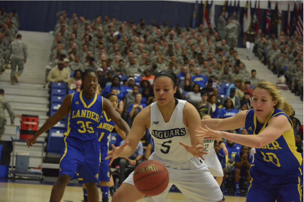 women playing basketball