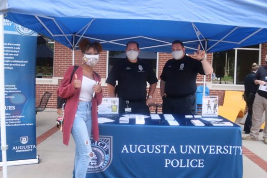2 police officers at booth