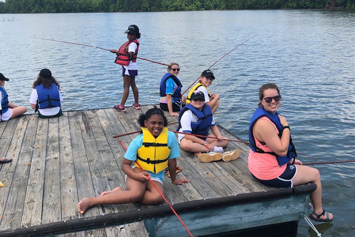 kids fishing