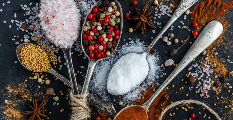 Spoons with spices