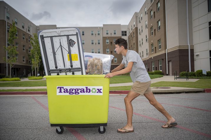 Student move-in