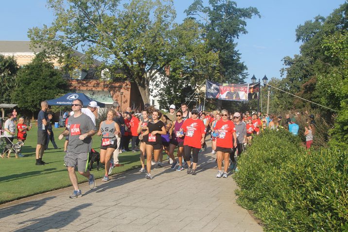 Men and women running