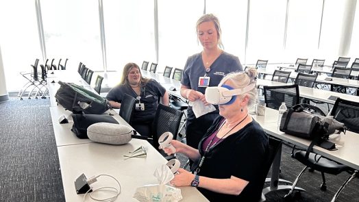 Nursing students use Oculus headset to train