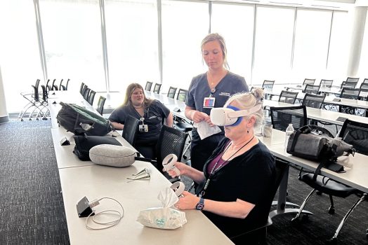 Nursing students use Oculus headset to train