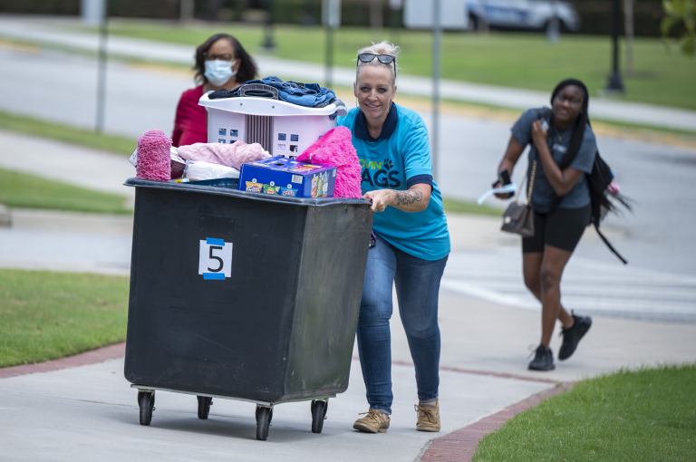 College of Education professor 'Gearing Up' to help local students get more  active – Jagwire